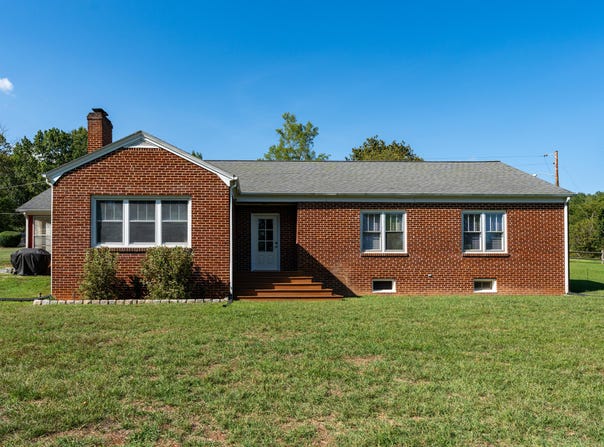 37 MERLIN Ln, Lexington, VA 24450