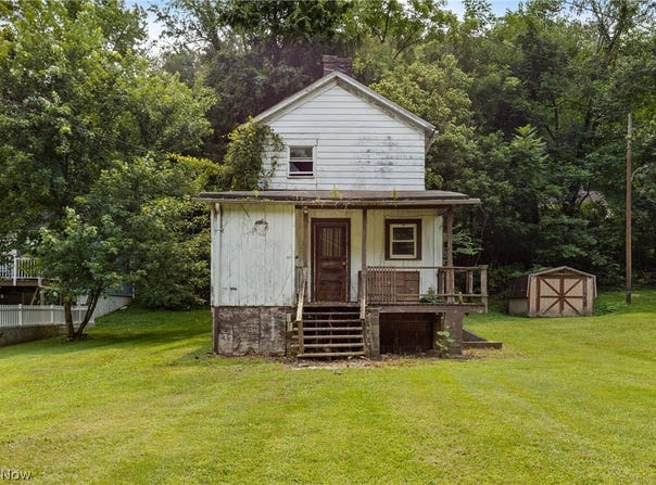 56684 Wegee Road, Shadyside, OH 43947