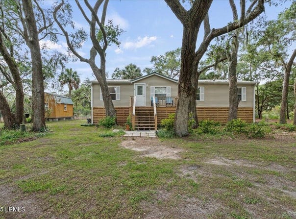 4 View Point Circle, St. Helena Island, SC 29920