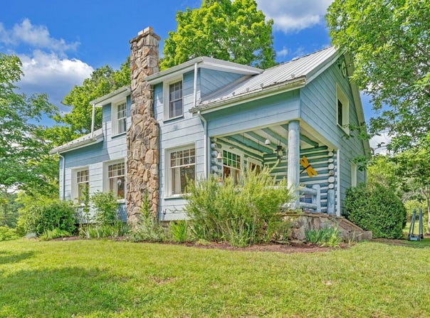 365 Caldwell Hill Loop, Lewisburg, WV 24901