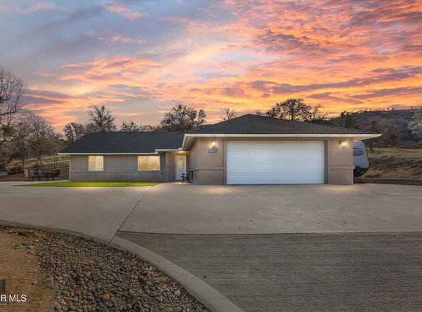 17820 Bold Venture Drive, Tehachapi, CA 93561