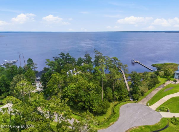Commodore Point lot: 6, Belhaven, NC 27810