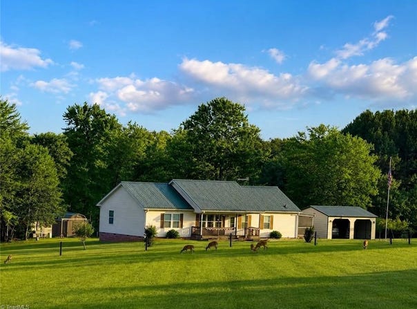 135 Blueridge View Lane, Mount Airy, NC 27030