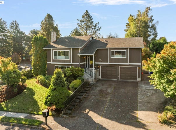 3002 SW 23RD St, Gresham, OR 97080