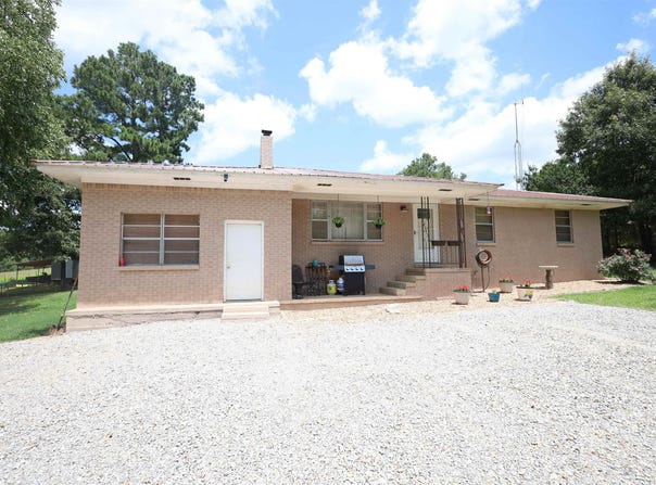 303 County Road 401, Rector, AR 72461