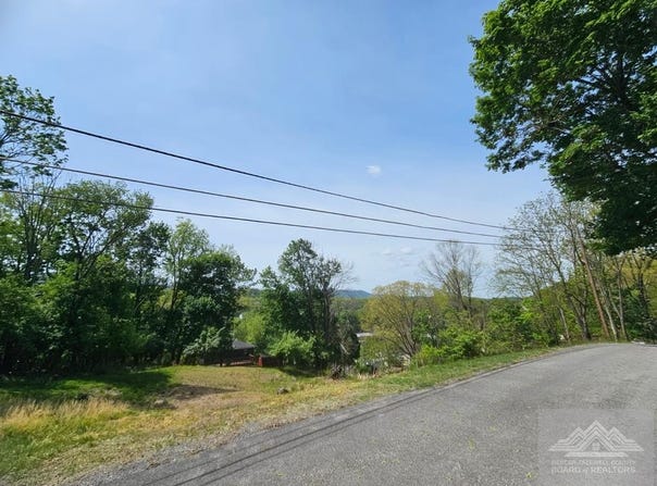 Wood St., BLUEFIELD, VA 24605