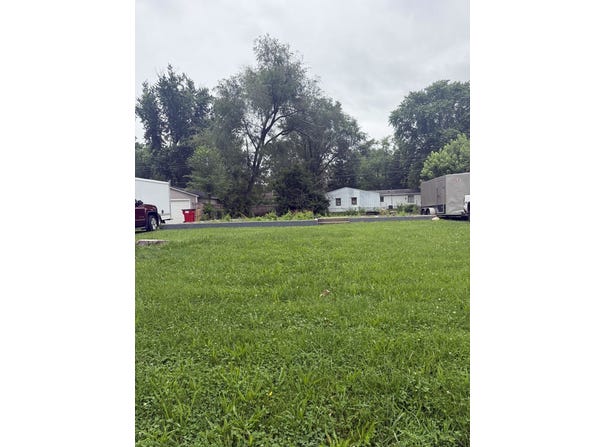 1410 Comanche Drive, Champaign, IL 61821