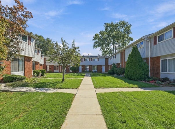 27908 Eastwick Square Drives, Roseville, MI 48066