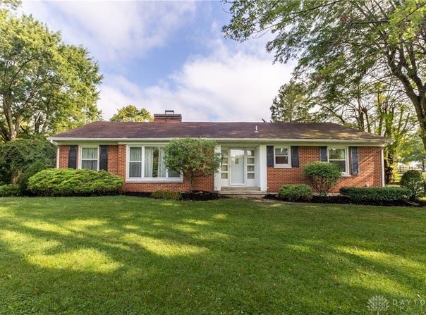 7853 Chambersburg Road, Huber Heights, OH 45424