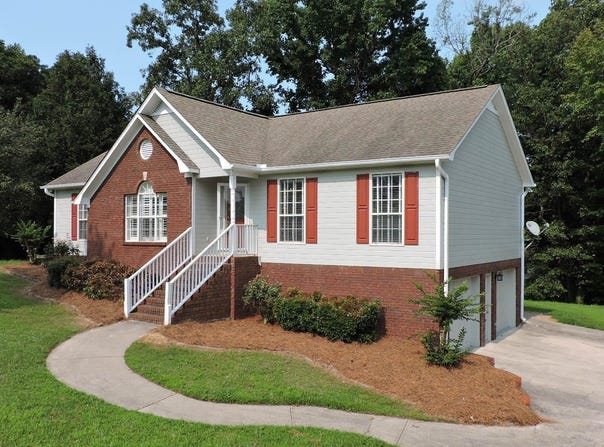 1223 CINDER CIRCLE, WARRIOR, AL 35180
