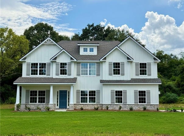 6 McLendon Road, Fort Mitchell, AL 36856