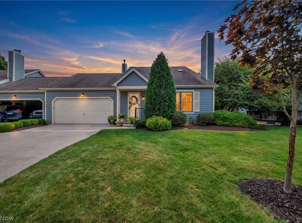 19 Pond Drive, Rocky River, OH 44116