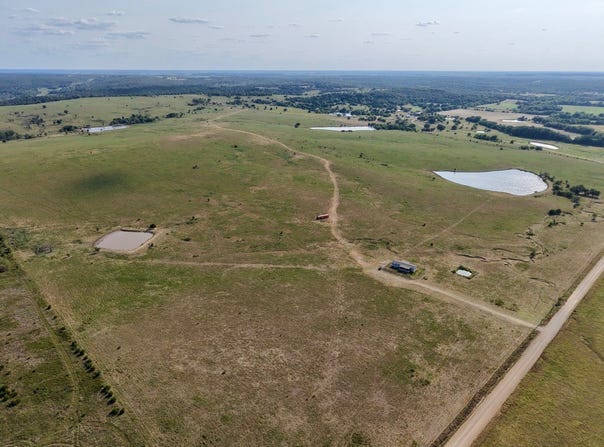 3085 Cowboy Rd, Niotaze, KS 67355