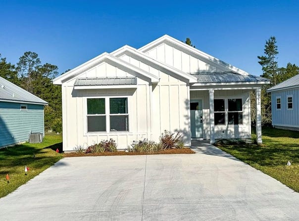 252 Ante-beppum Loop, Carrabelle, FL 32322