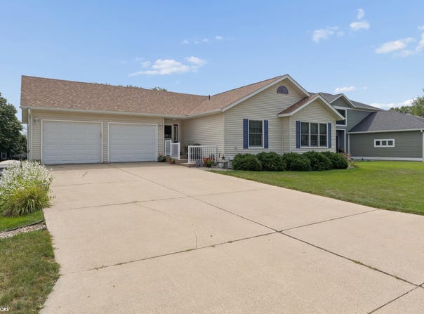 39 Lido Road, Ventura, IA 50482