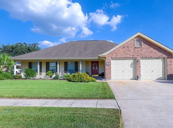 511 Katie Dr, Houma, LA 70360