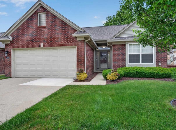 52688 Sable Drive, Macomb, MI 48042