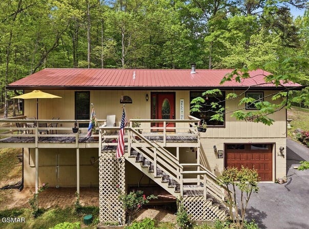 2931 Mountain Boulevard, Sevierville, TN 37876