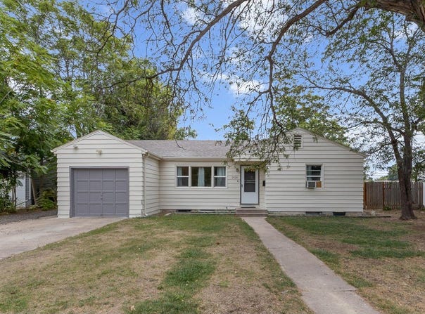 2424 14th Ave Ct, Greeley, CO 80631