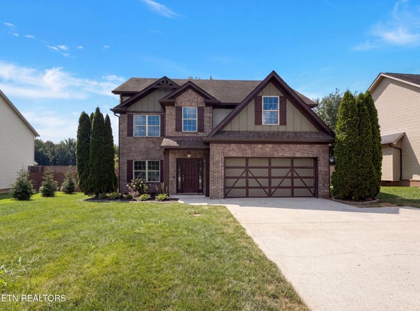 791 W Glenview Drive, Lenoir City, TN 37771