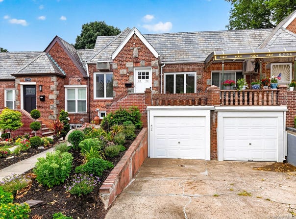 6706 Thornton Place, Forest Hills, NY 11375