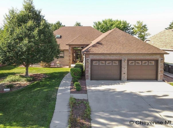 727 CYPRESS LN, Cheyenne, WY 82009