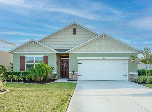 1326 Middle Lake Drive, Ormond Beach, FL 32174