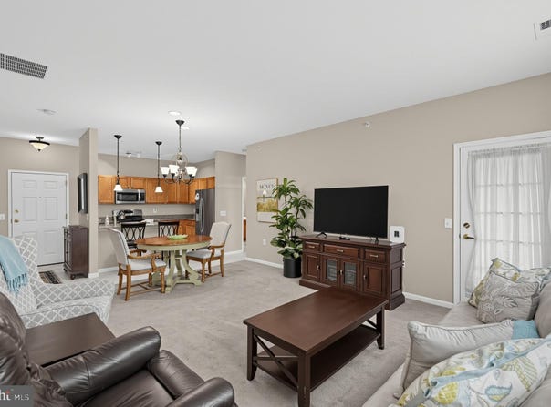 2106 KNOX, WARWICK, PA 18974