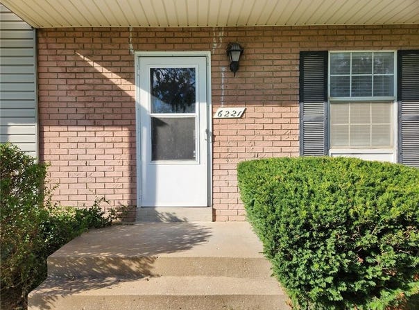 6221 E 127TH Street, Grandview, MO 64030