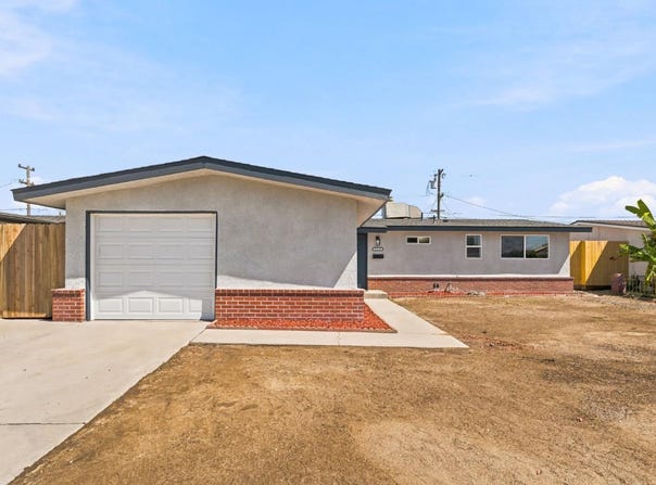 125 Pico Avenue, Clovis, CA 93612