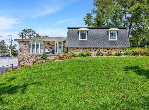 100 Chips Lane, Follansbee, WV 26037