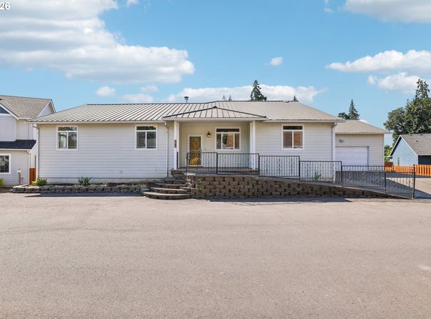 9264 GLORY Ct NE, Salem, OR 97305