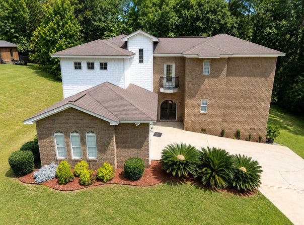 98 Sunrise Drive, Eufaula, AL 36027