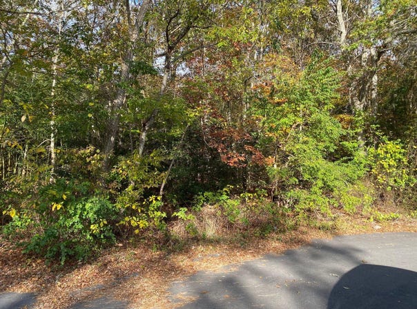 93 Deerfield Road, Mashpee, MA 02649