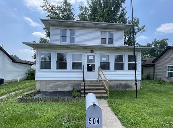 504 E Walnut Street, Gillespie, IL 62033