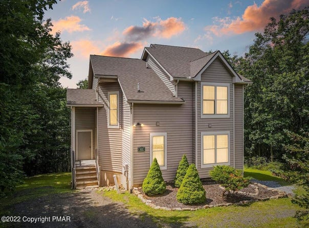 403 Upper Deer Valley Road, Tannersville, PA 18372