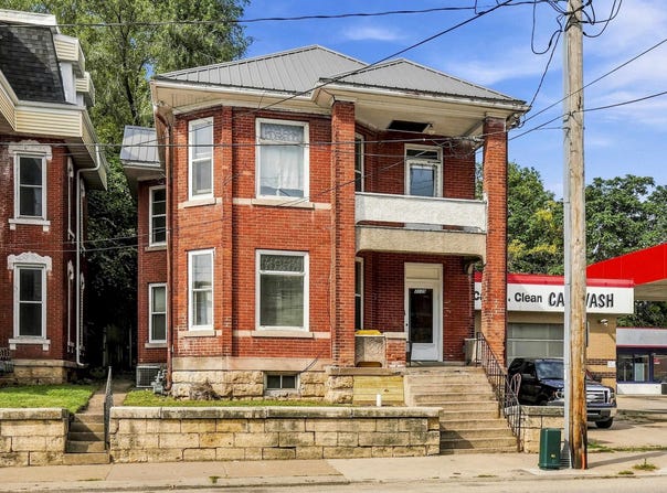 2139 Central Avenue, Dubuque, IA 52001