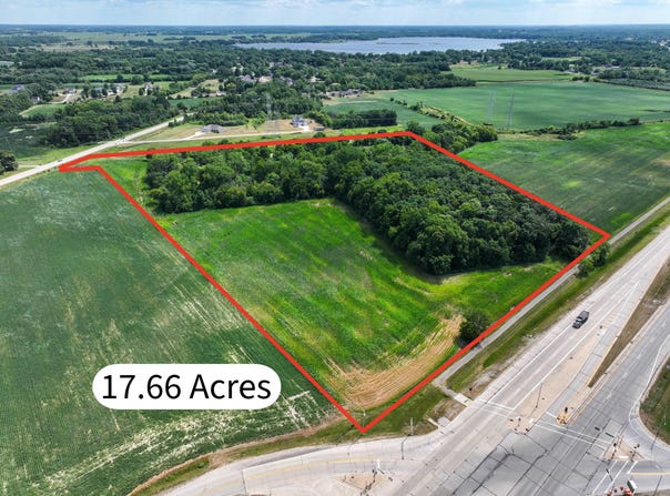 Lt2 Loomis Rd, Muskego, WI 53150