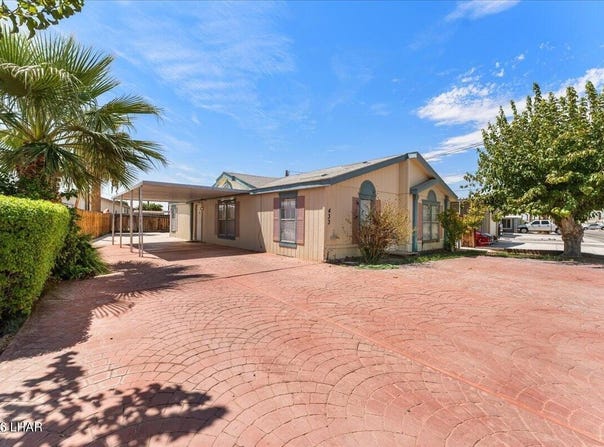 433 E Riverfront Dr, Parker, AZ 85344