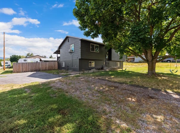 1001 E 4th Avenue, Polson, MT 59860