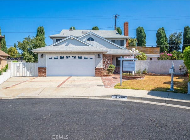 21200 Oakfort Avenue, Carson, CA 90745