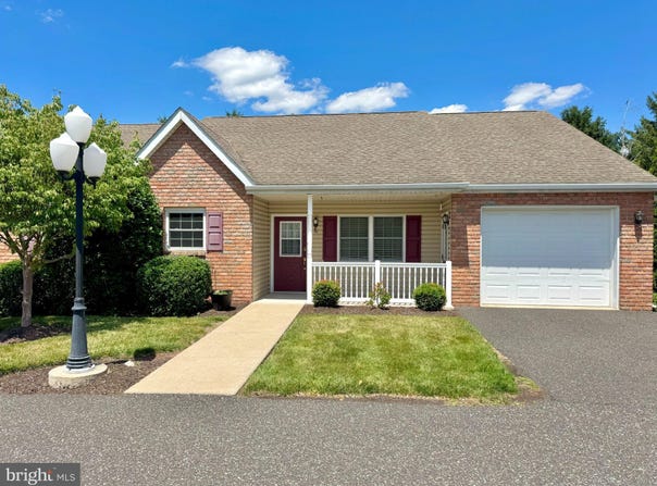 36 ELLEN Circle, POTTSTOWN, PA 19464