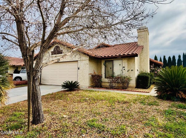 3220 E Avenue S2, Palmdale, CA 93550
