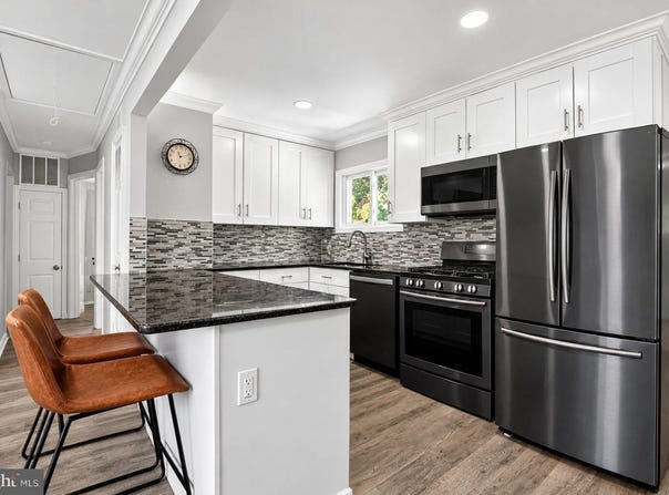 10 STAGECOACH Road, SOUTHAMPTON, NJ 08088