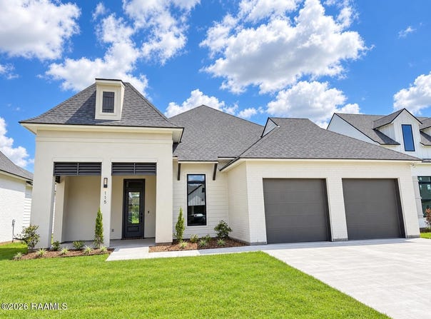 115 Fountain Meadow Drive, Broussard, LA 70518