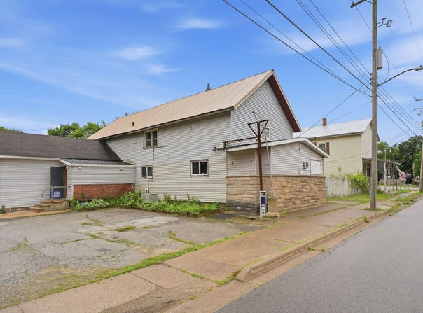 31011 M 60, Leonidas, MI 49066