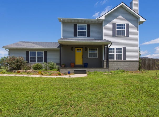 8615 Amber Ridge, Viola, KS 67149
