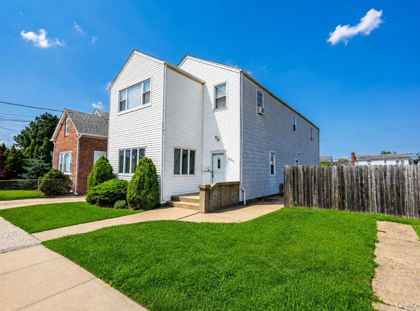 1024 First Avenue, Franklin Square, NY 11010