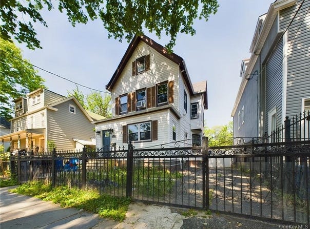 441 S 8th Avenue, Mount Vernon, NY 10550