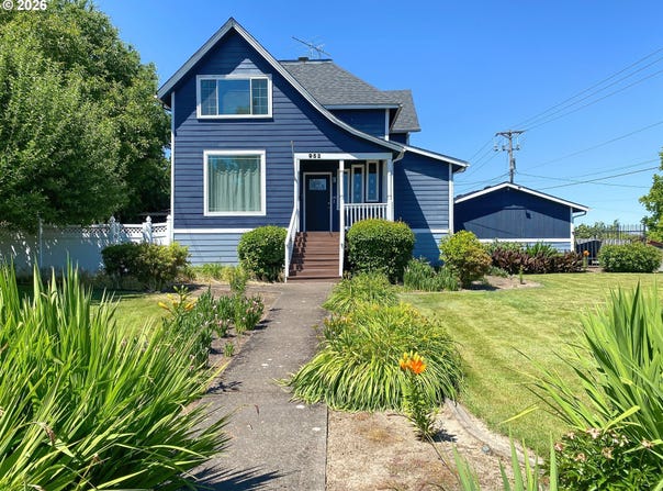 952 E MAIN St, Monmouth, OR 97361